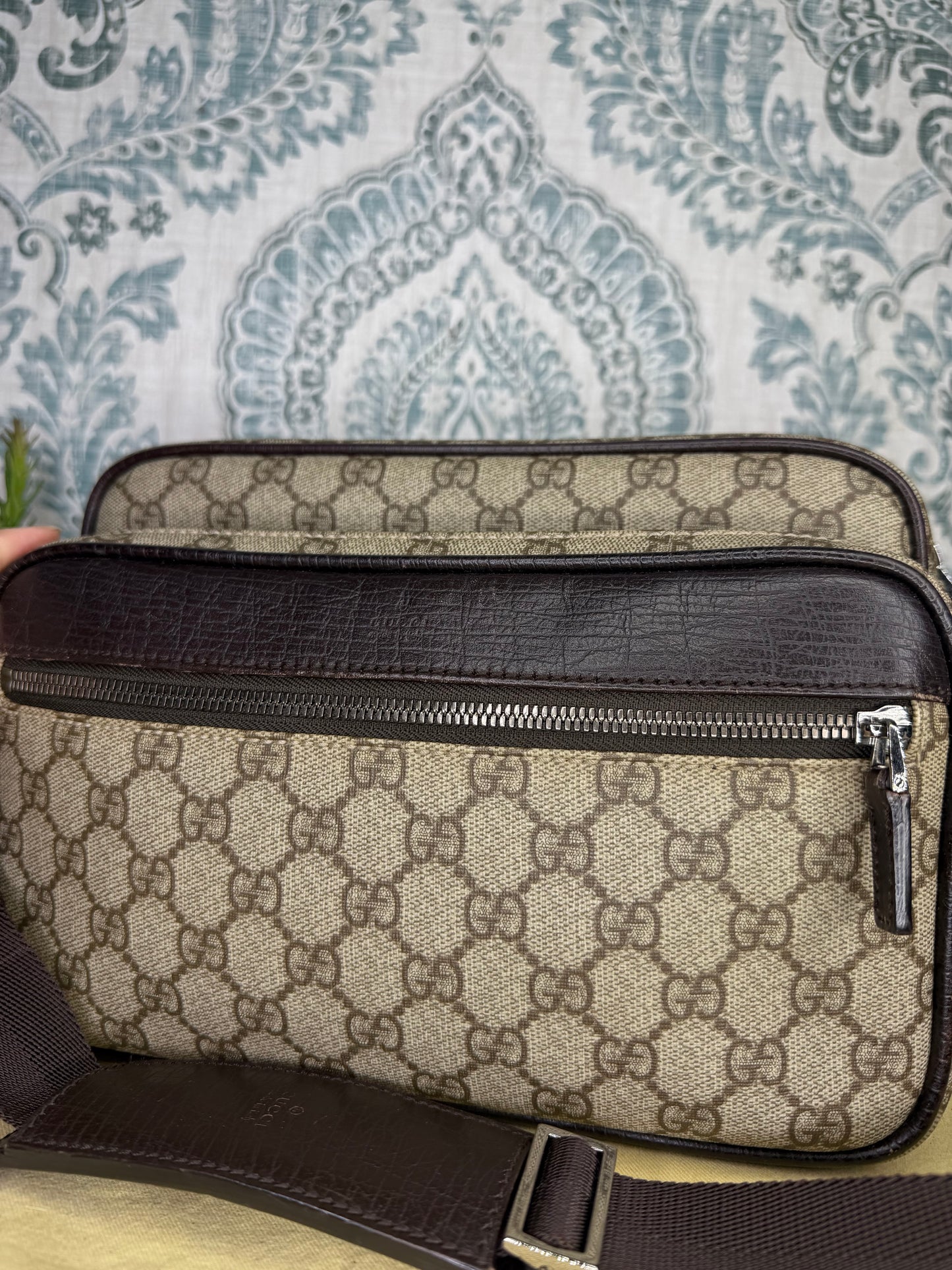 Gucci Supreme Messenger Bag