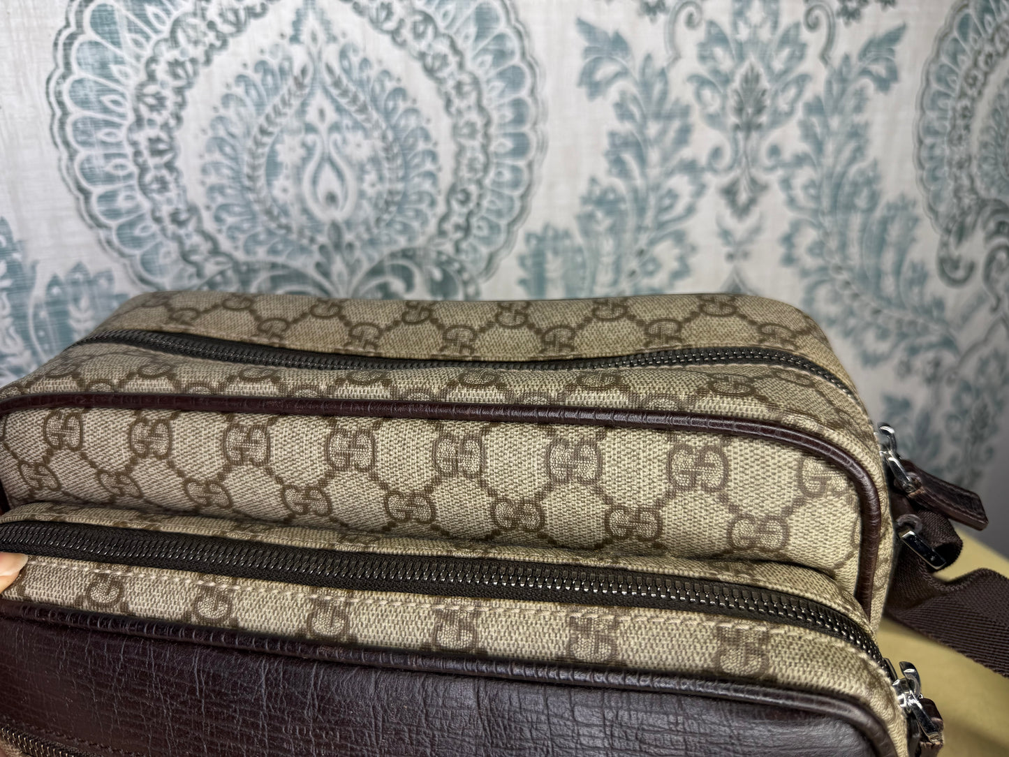 Gucci Supreme Messenger Bag