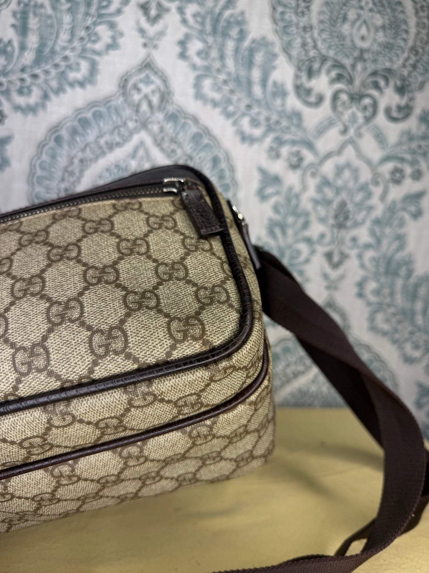 Gucci Supreme Messenger Bag