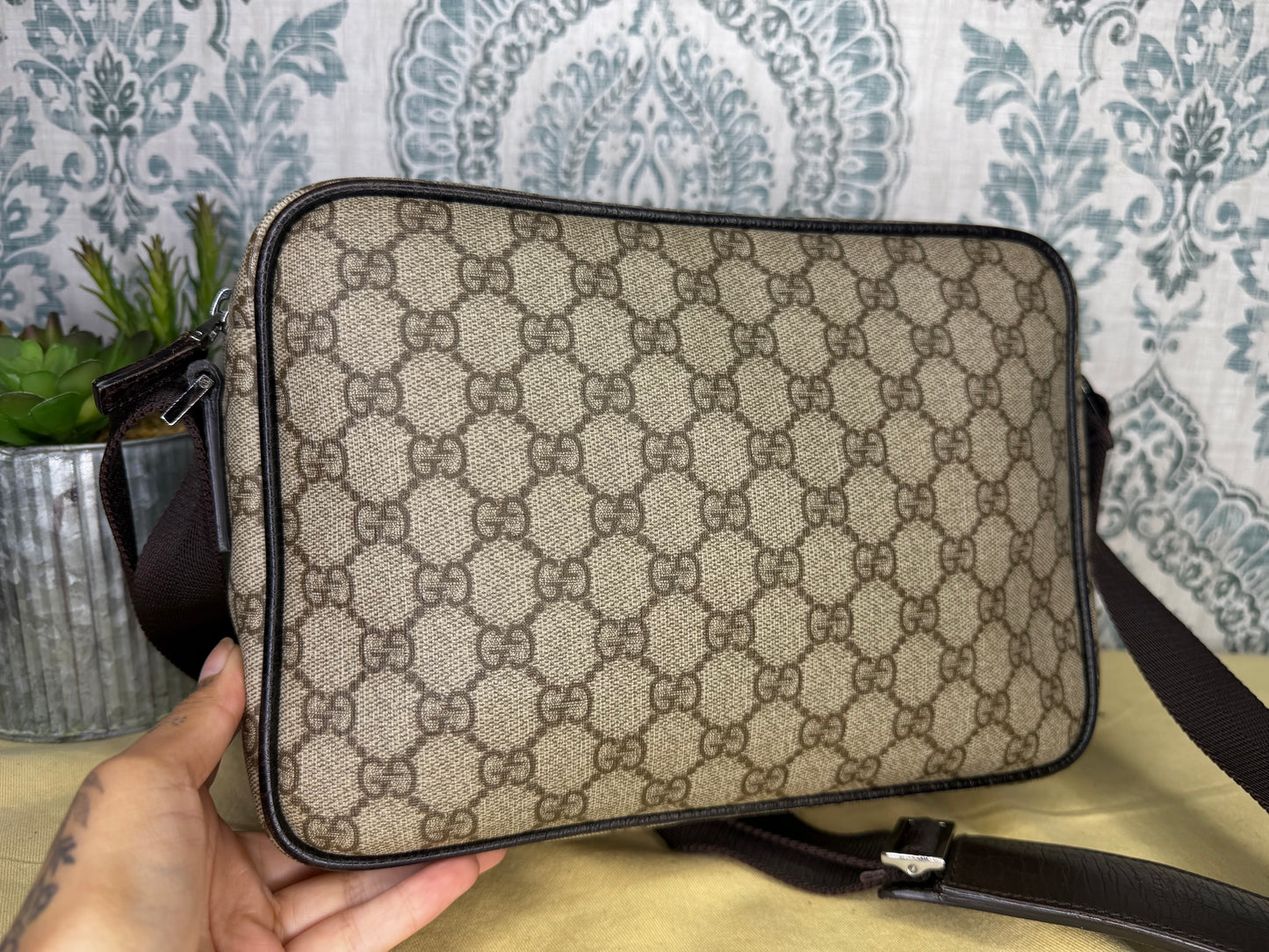 Gucci Supreme Messenger Bag