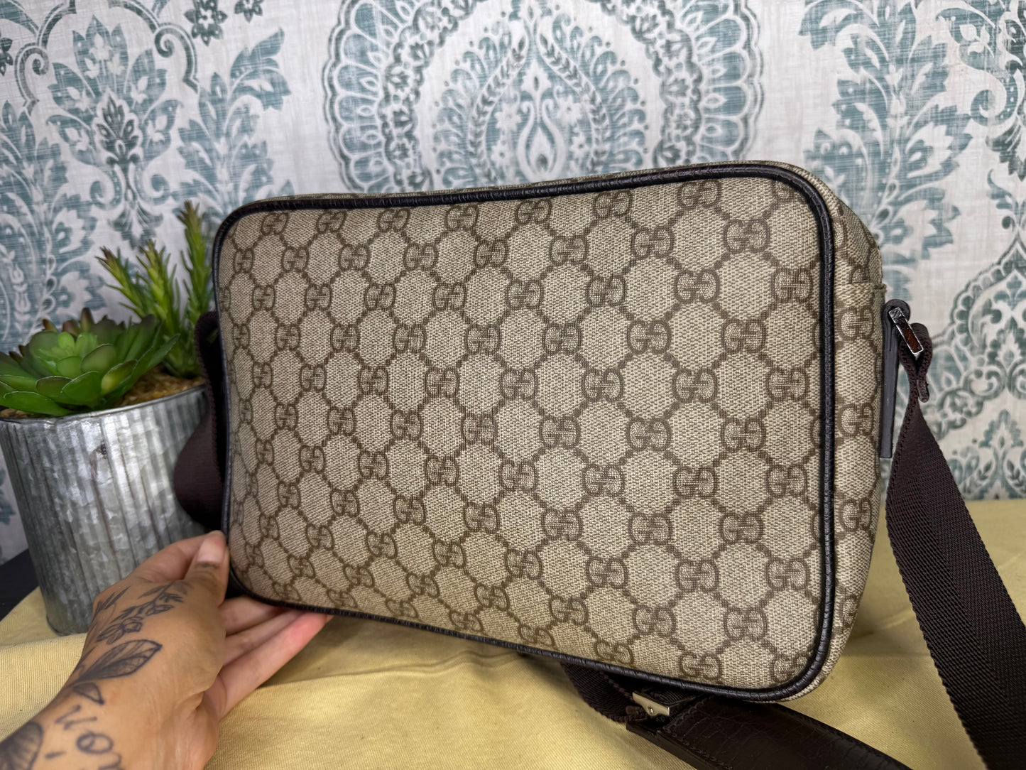 Gucci Supreme Messenger Bag