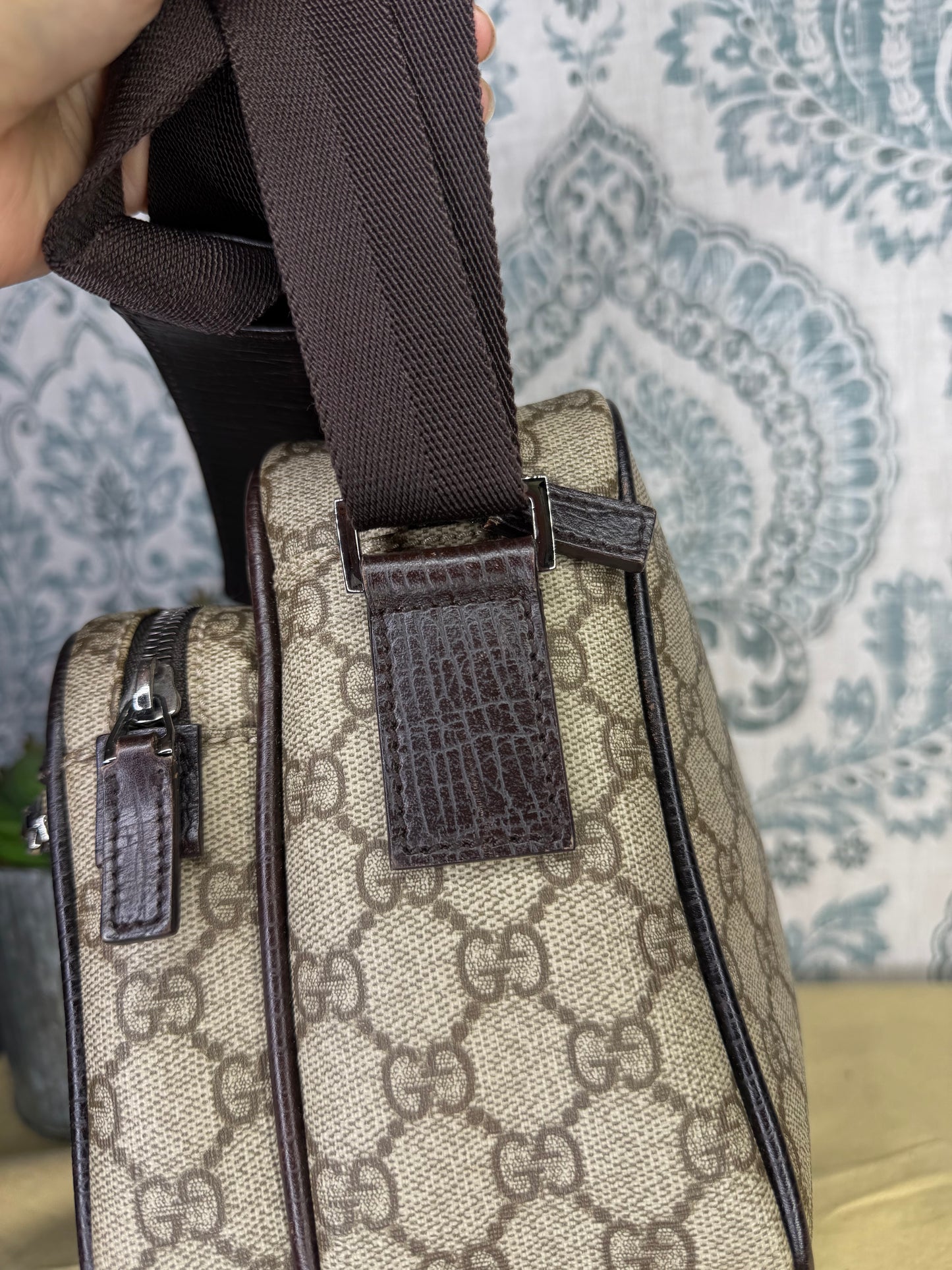 Gucci Supreme Messenger Bag