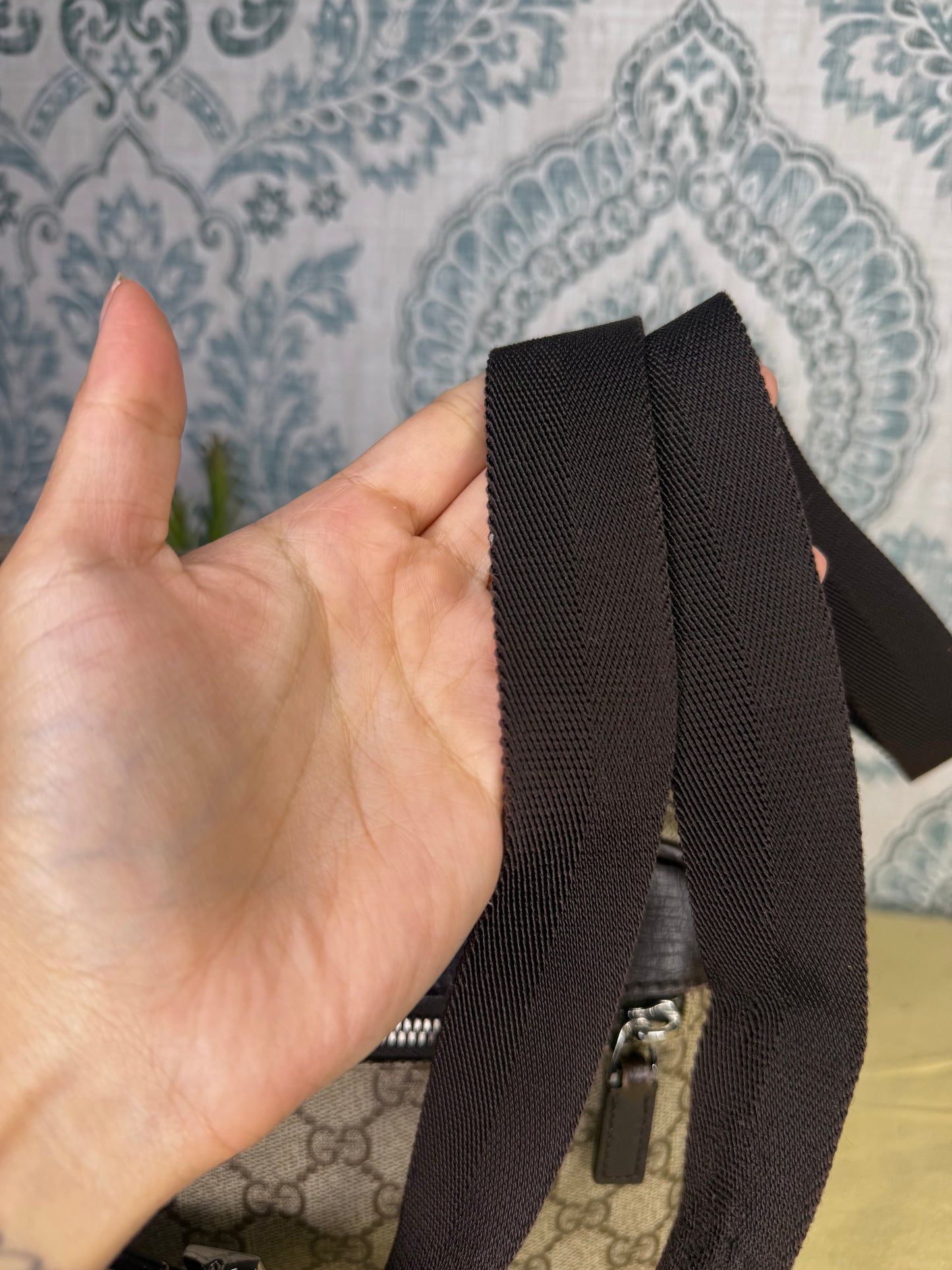 Gucci Supreme Messenger Bag