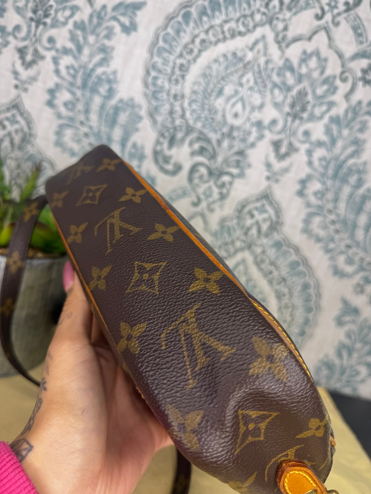 Louis Vuitton Trocadero 23