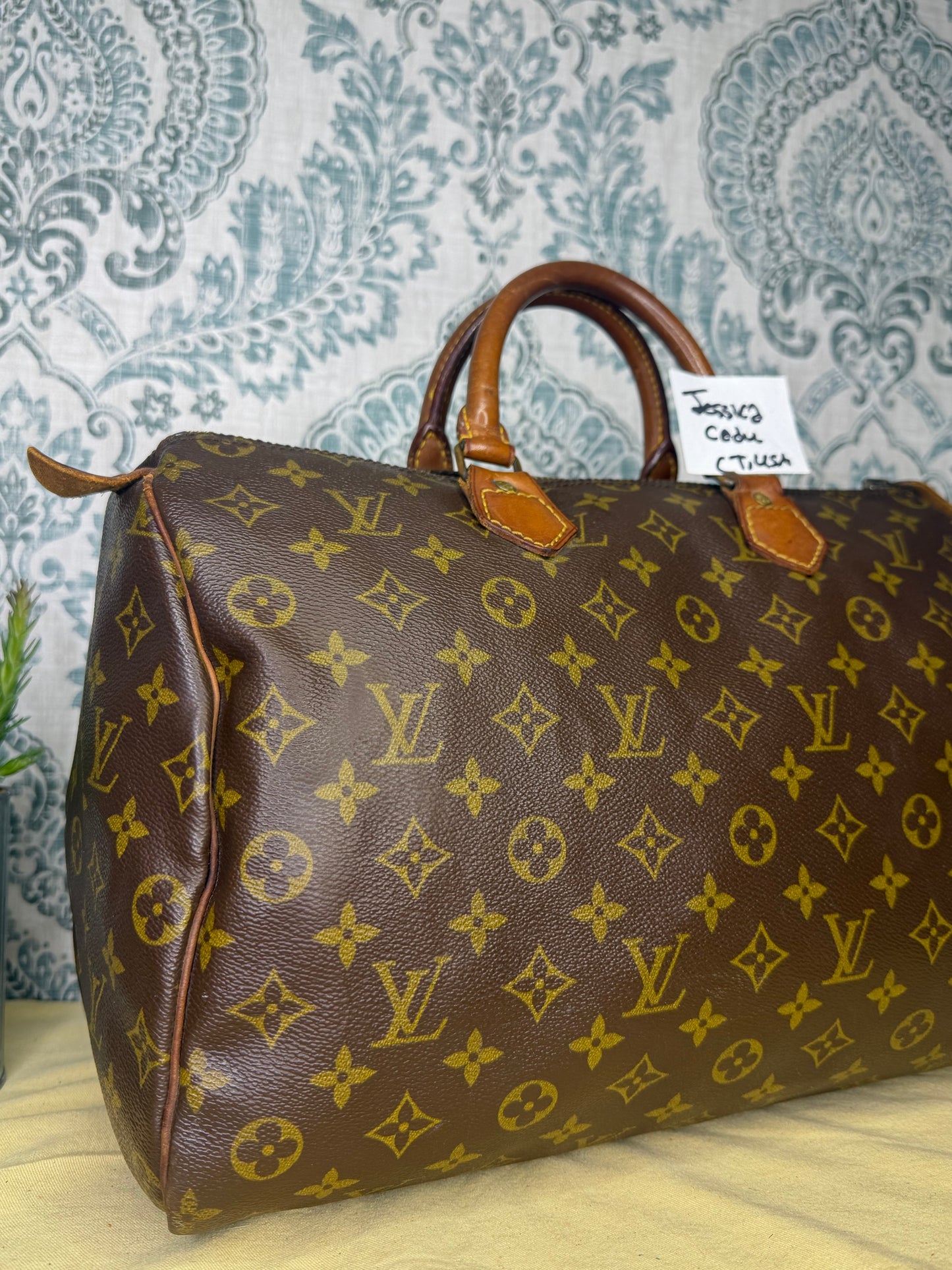 Louis Vuitton Speedy 35
