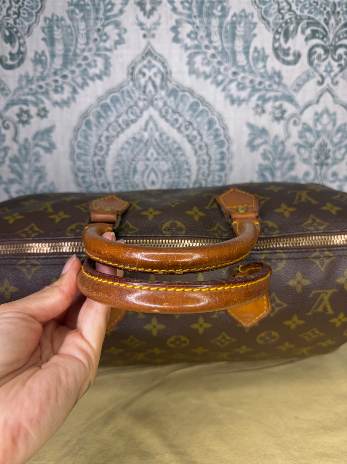 Louis Vuitton Speedy 35