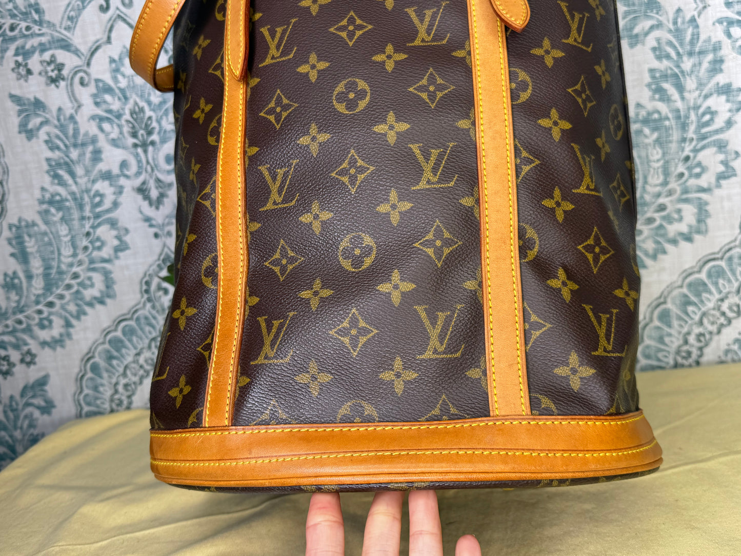 Louis Vuitton Bucket GM #1