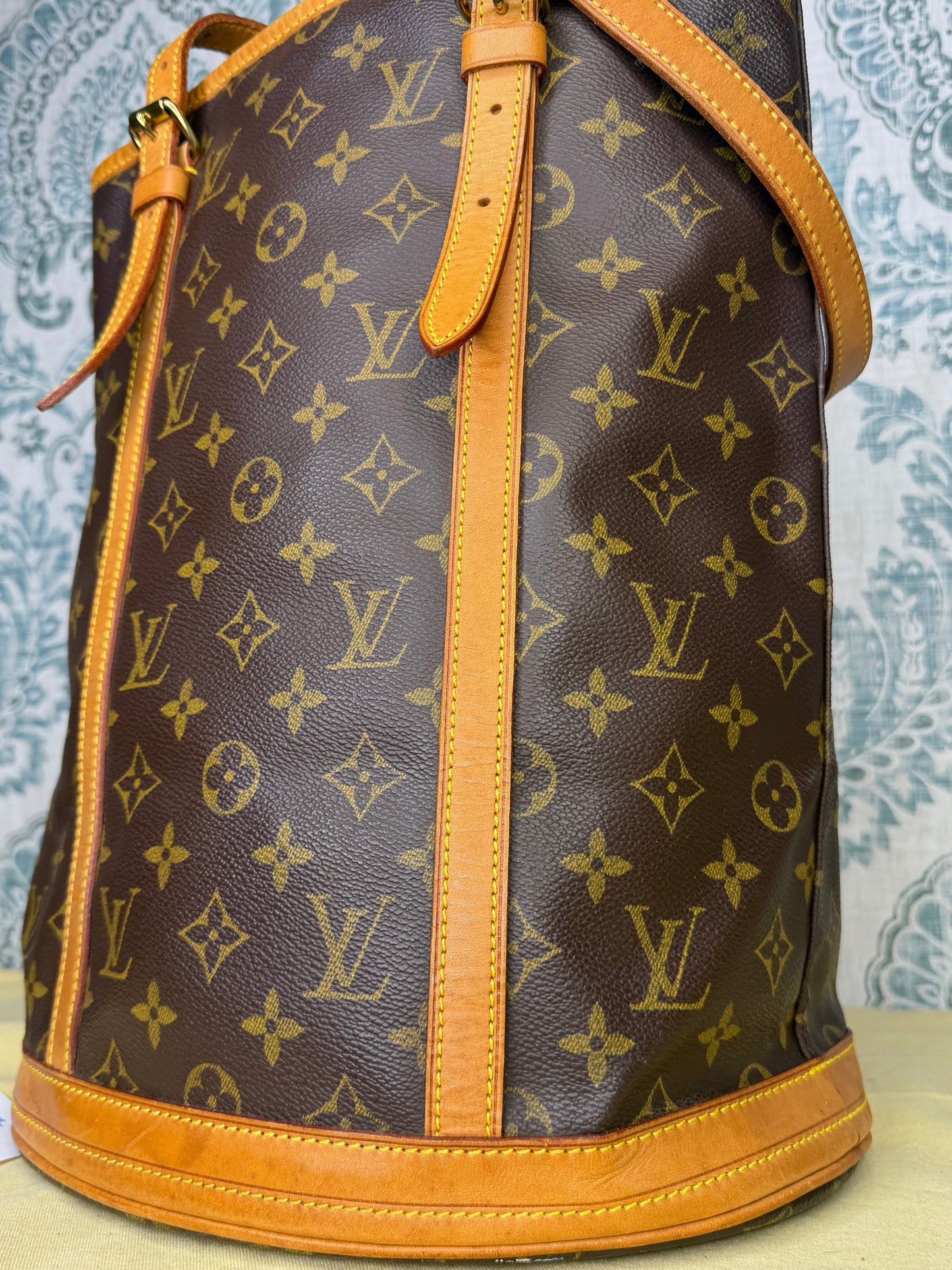 Louis Vuitton Bucket GM #1