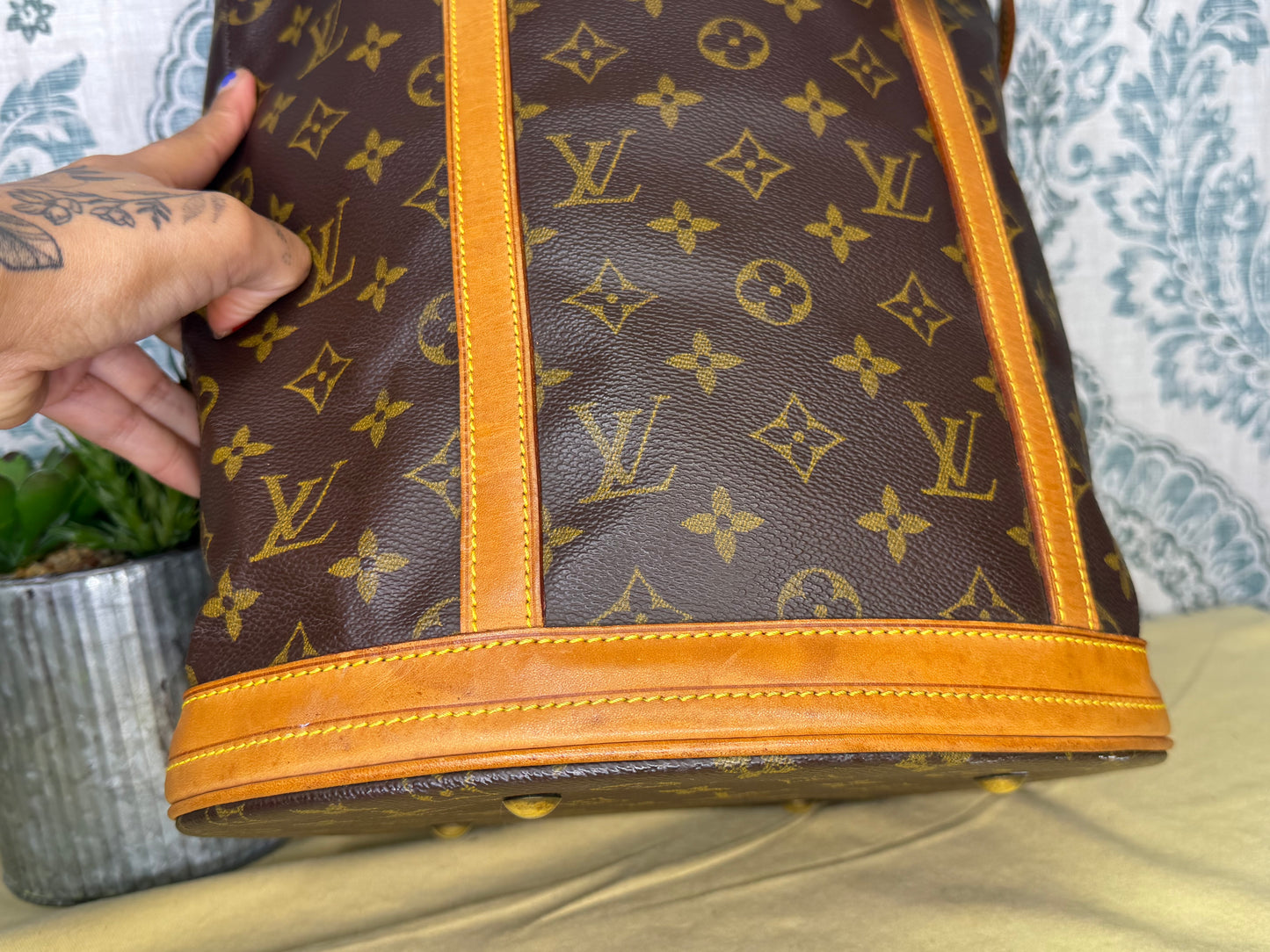 Louis Vuitton Bucket GM #1