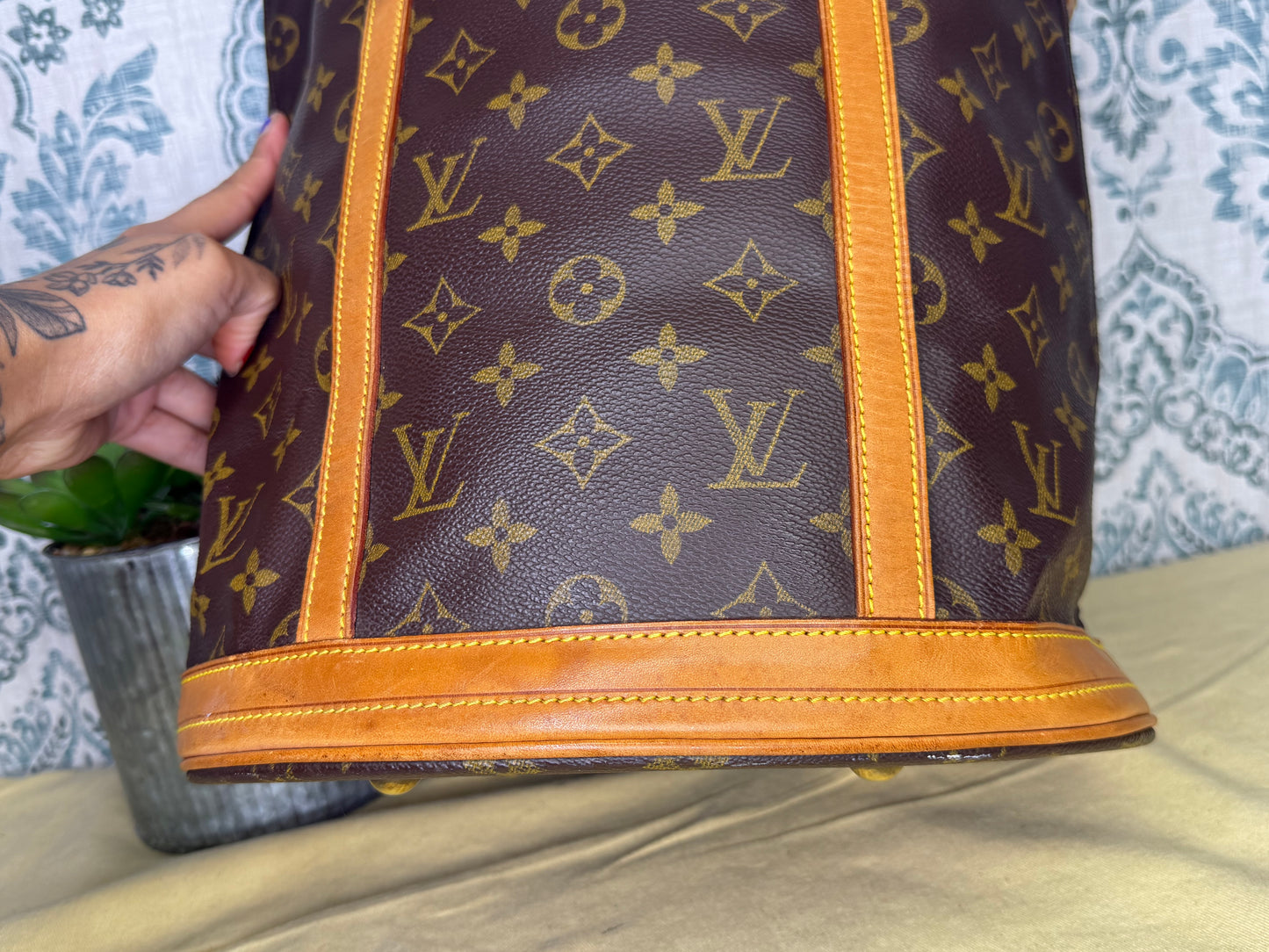 Louis Vuitton Bucket GM #1
