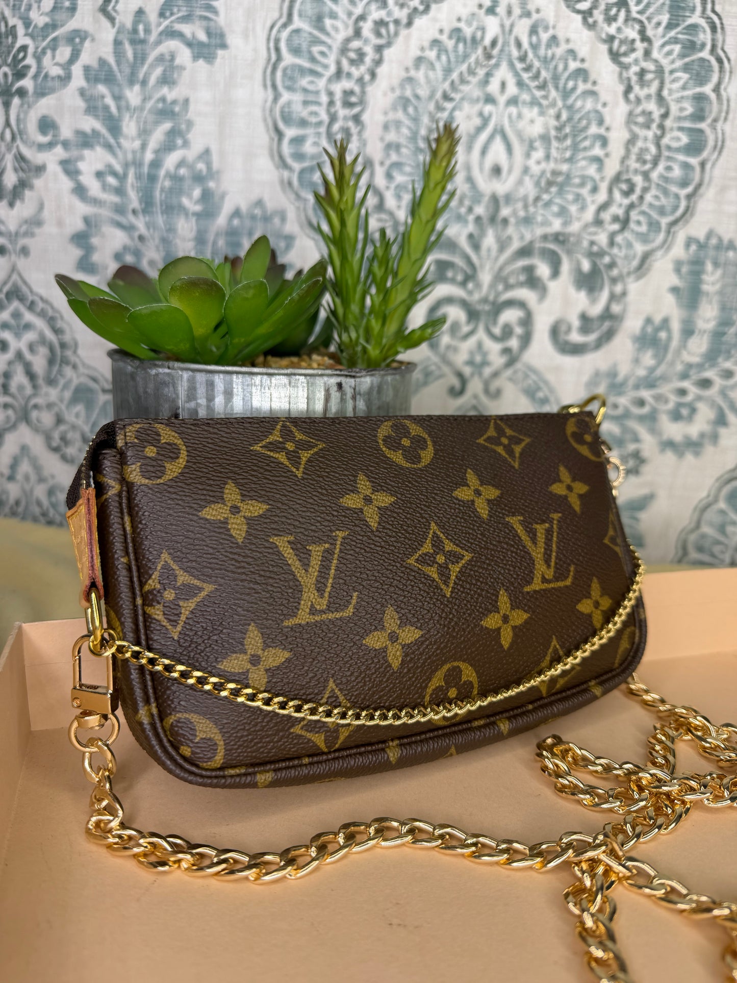 Louis Vuitton Monogram Bucket Pochette #1