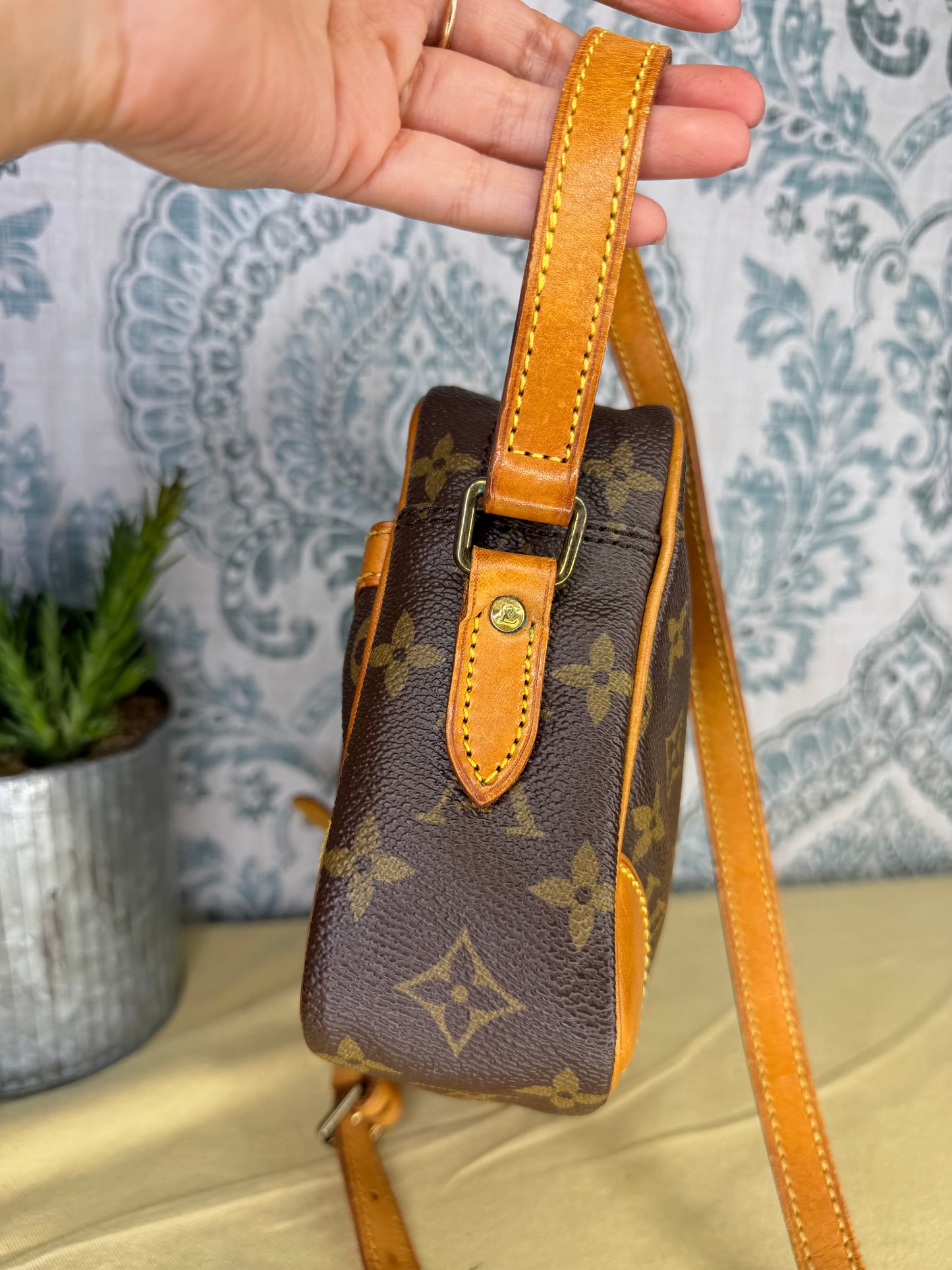 Louis Vuitton Trocadero 23