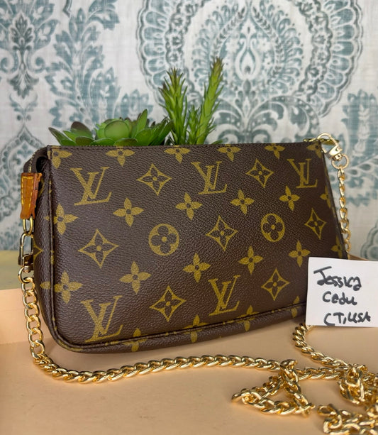 Louis Vuitton Pochette Accessories