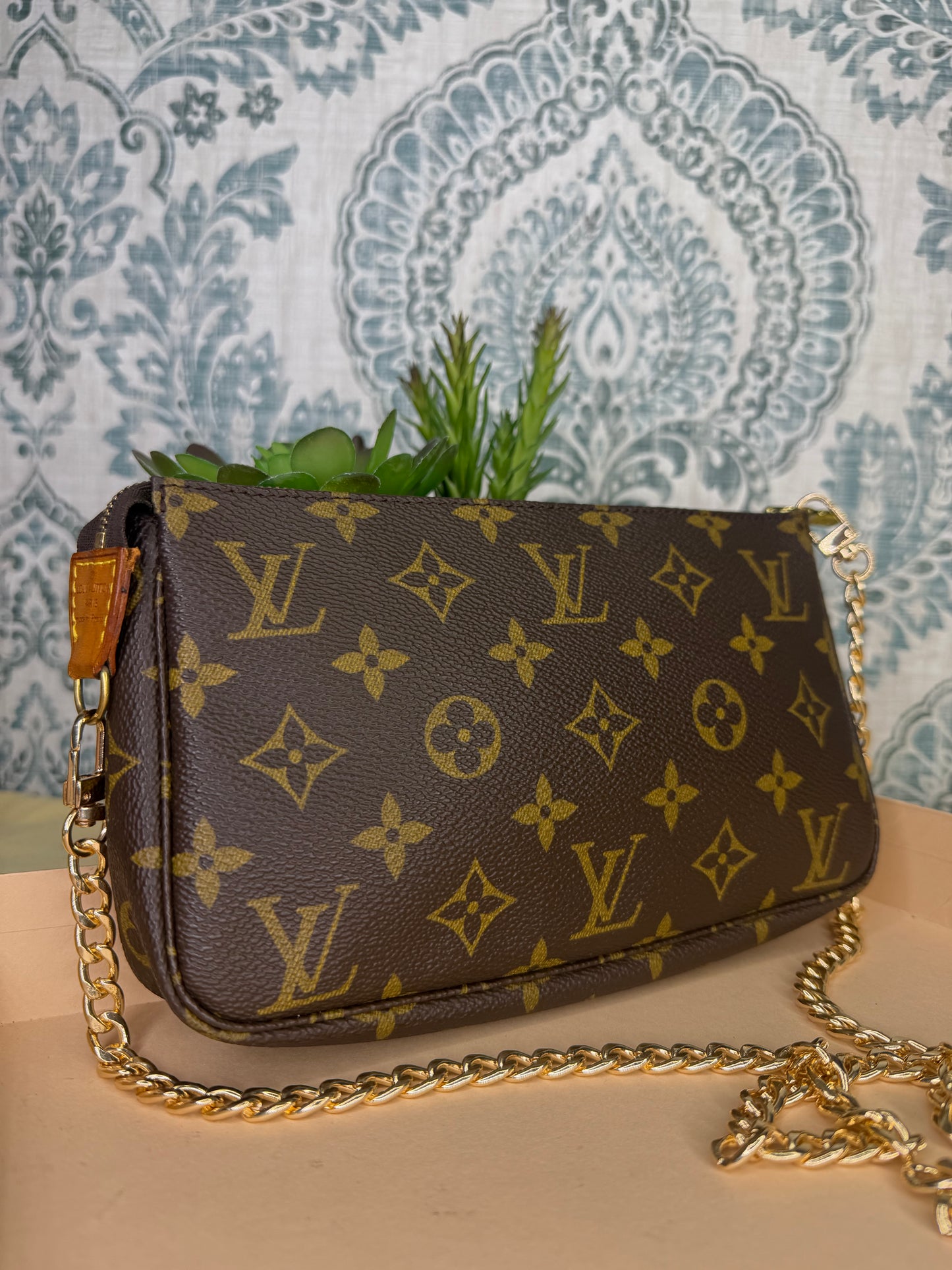 Louis Vuitton Pochette Accessories