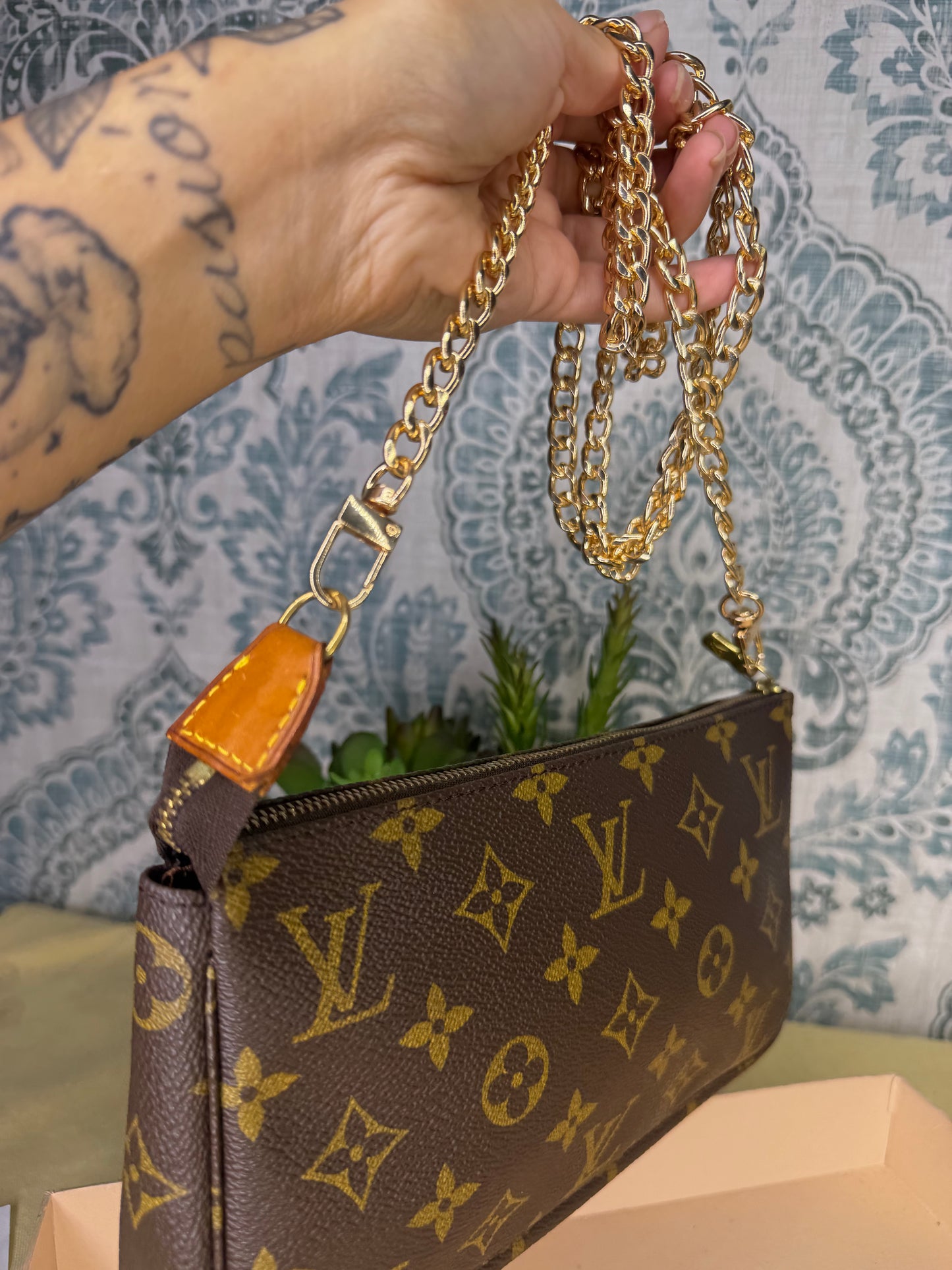Louis Vuitton Pochette Accessories