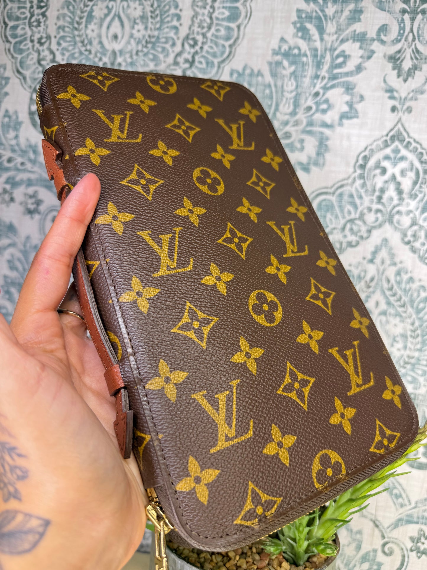 Louis Vuitton Escapade Travel Organizer Wallet