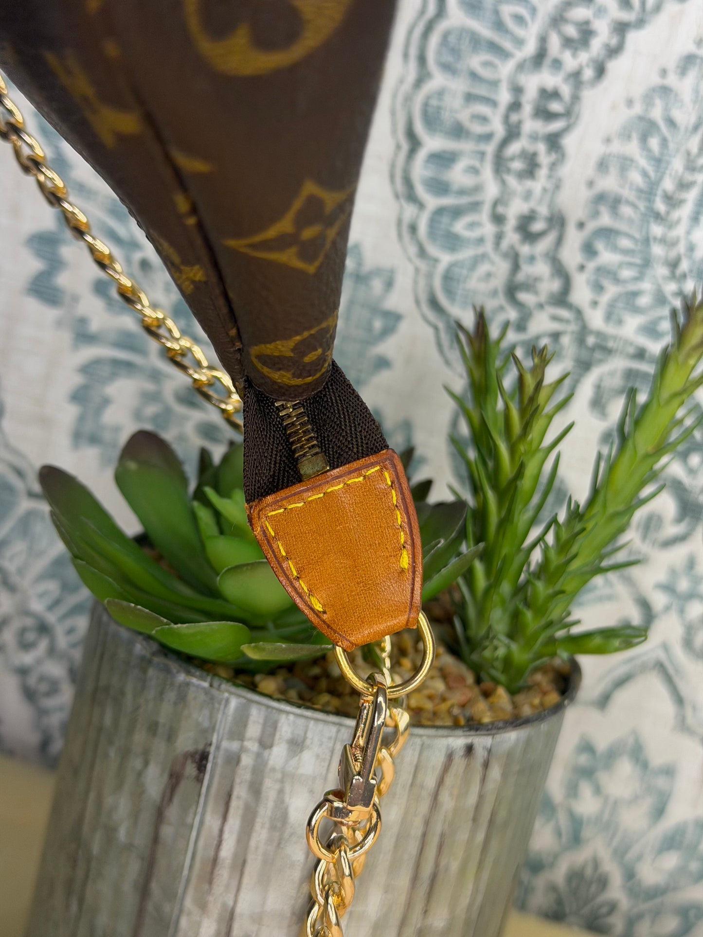 Louis Vuitton Pochette Accessories