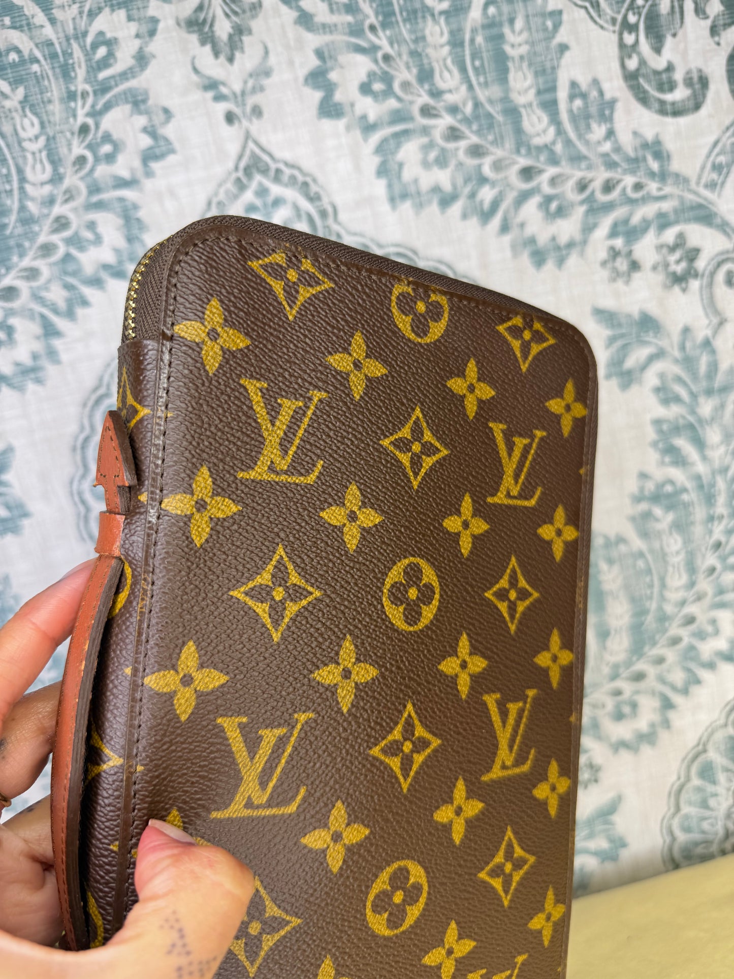 Louis Vuitton Escapade Travel Organizer Wallet