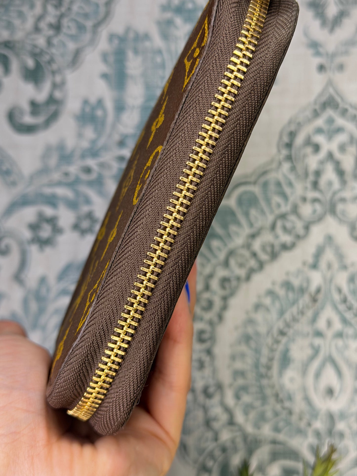 Louis Vuitton Escapade Travel Organizer Wallet