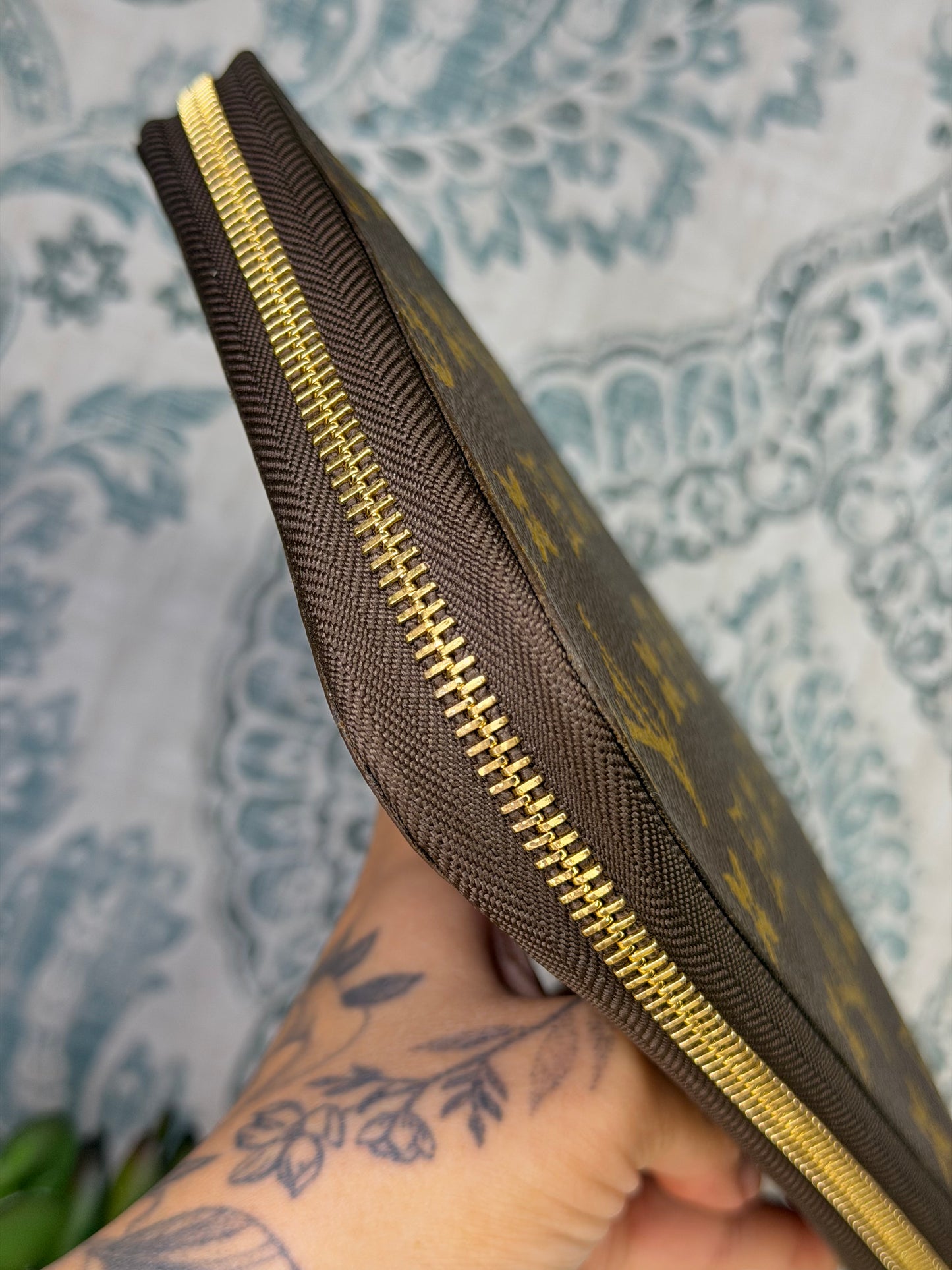 Louis Vuitton Escapade Travel Organizer Wallet