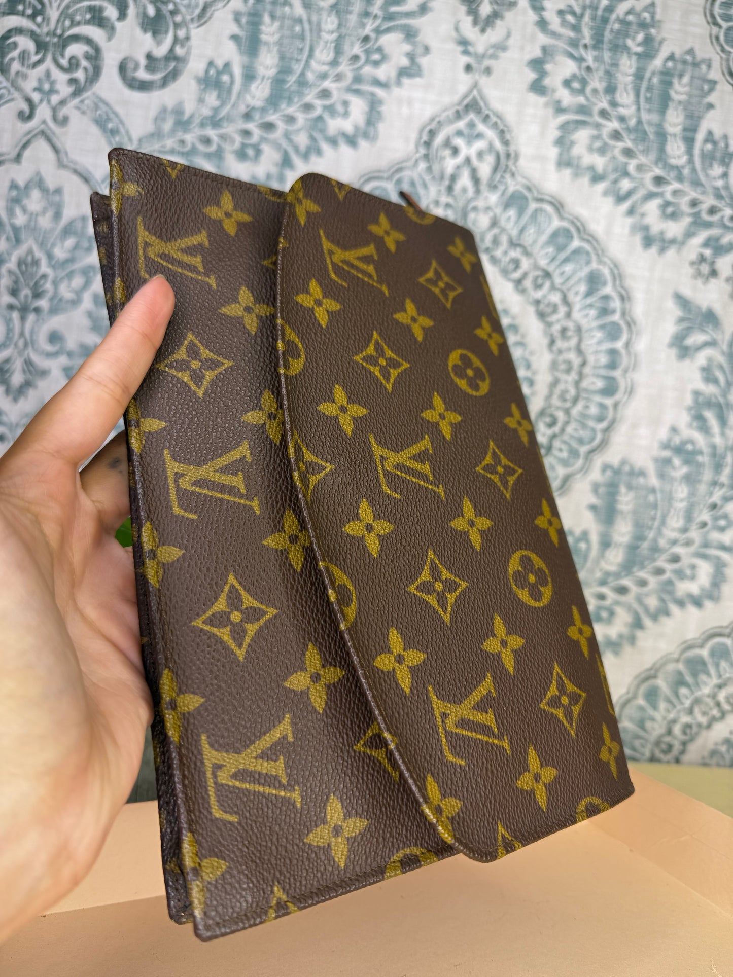 Louis Vuitton Pochette Rabat Clutch 23