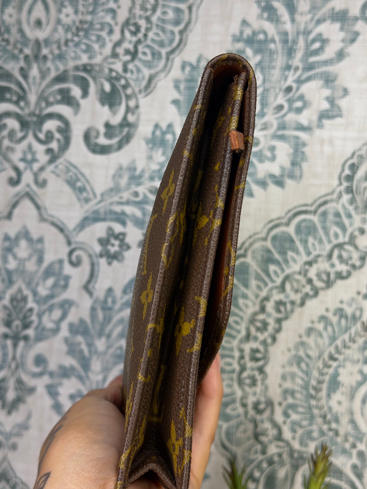 Louis Vuitton Pochette Rabat Clutch 23