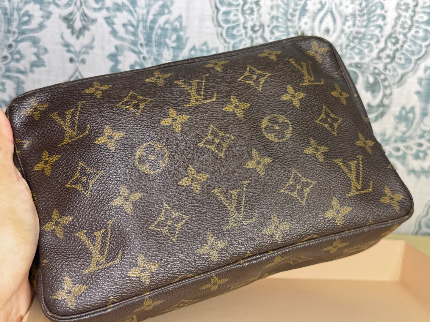 Louis Vuitton Trousse 23
