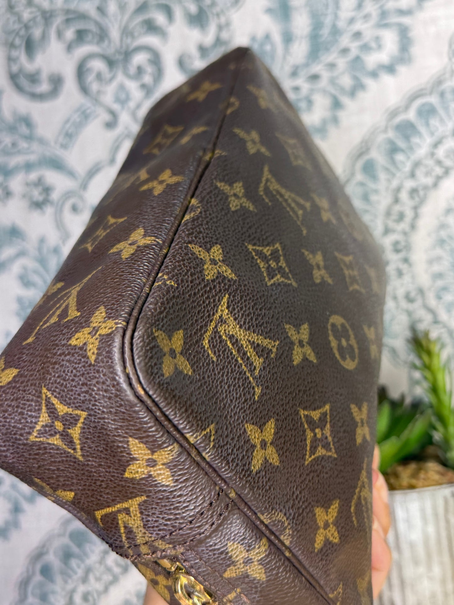 Louis Vuitton Trousse 23