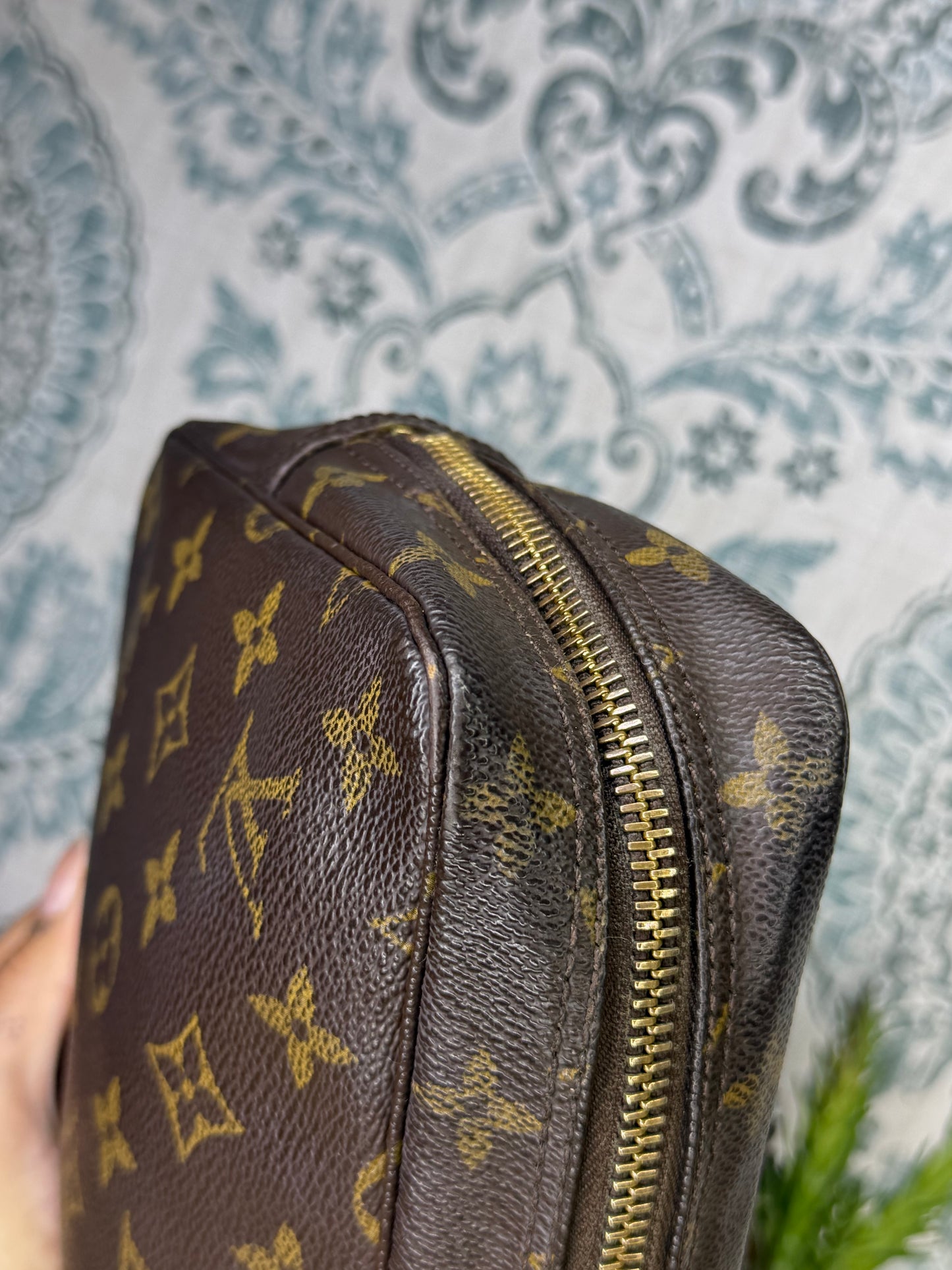 Louis Vuitton Trousse 23