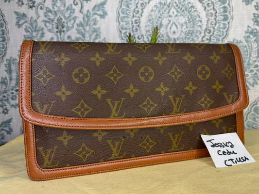 Louis Vuitton Pochette Dame GM