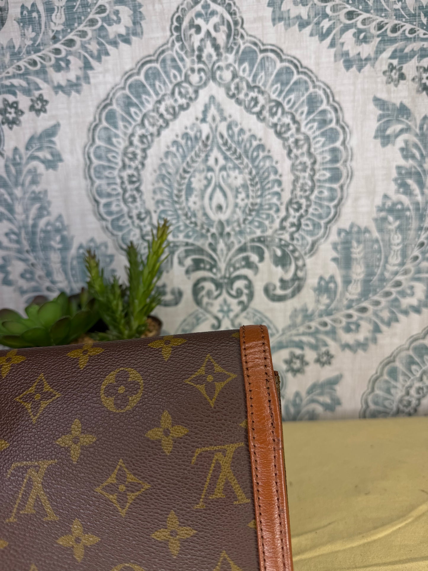 Louis Vuitton Pochette Dame GM