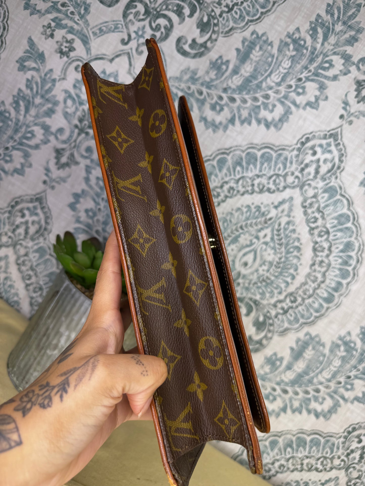 Louis Vuitton Pochette Dame GM