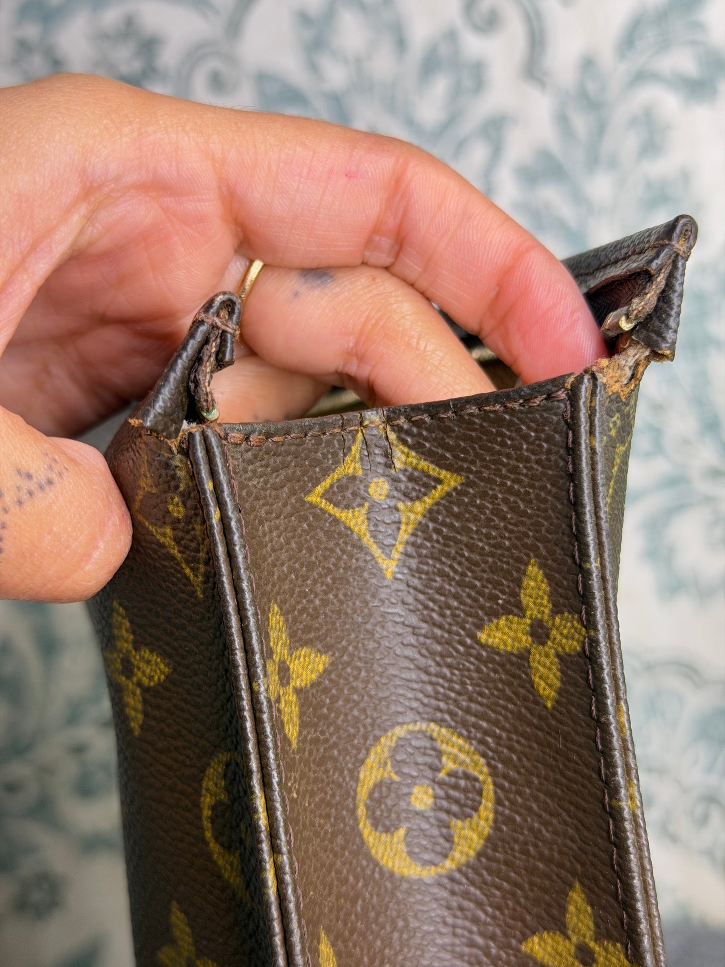 Louis Vuitton Monogram Toiletry 26 #1