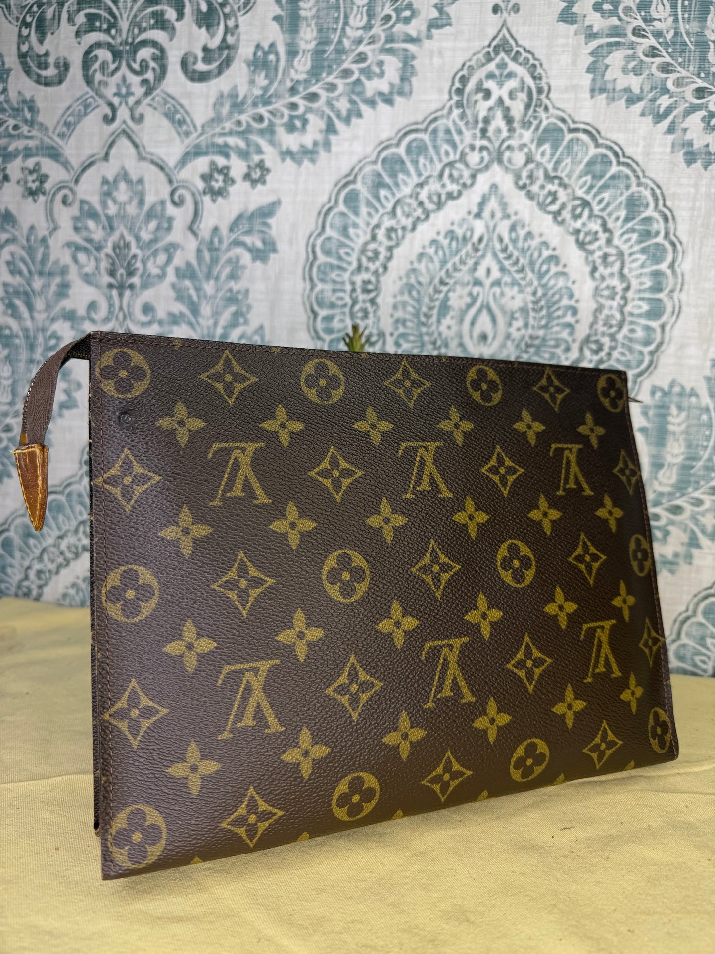 Louis Vuitton Monogram Toiletry 26