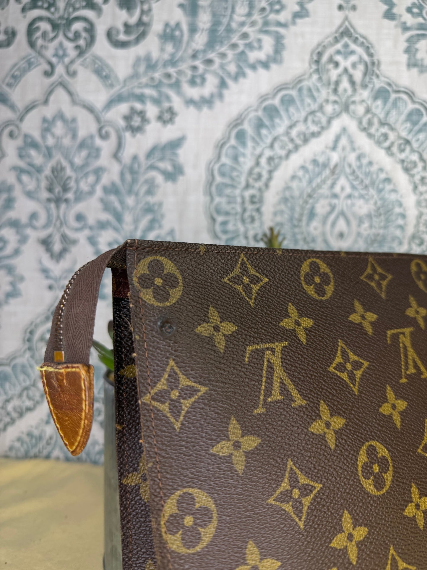 Louis Vuitton Monogram Toiletry 26