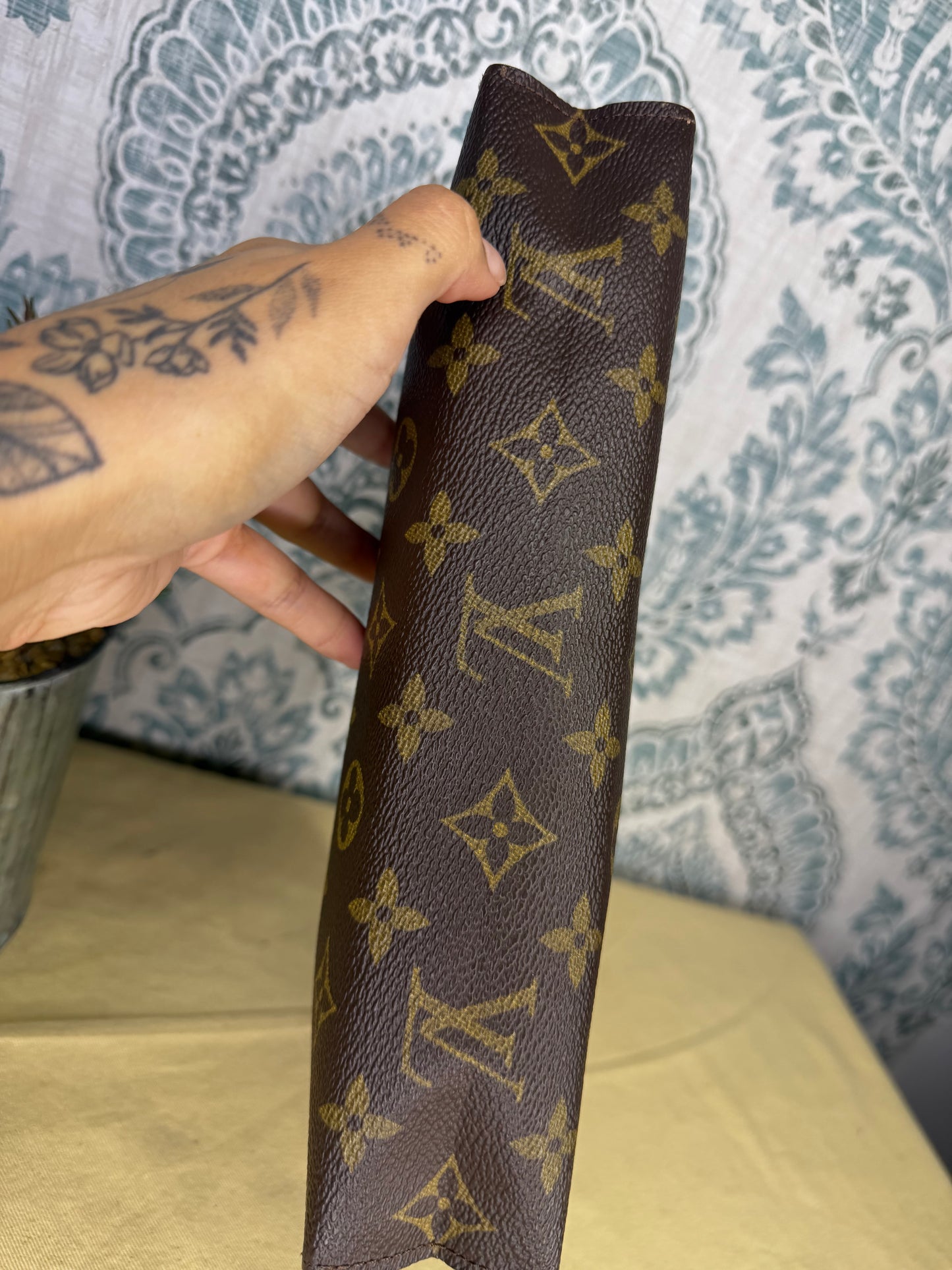 Louis Vuitton Monogram Toiletry 26