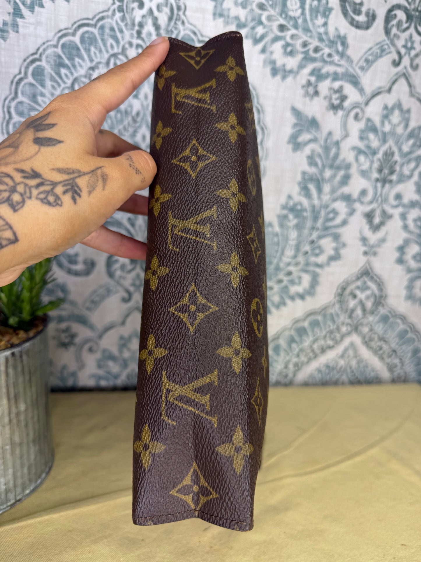 Louis Vuitton Monogram Toiletry 26