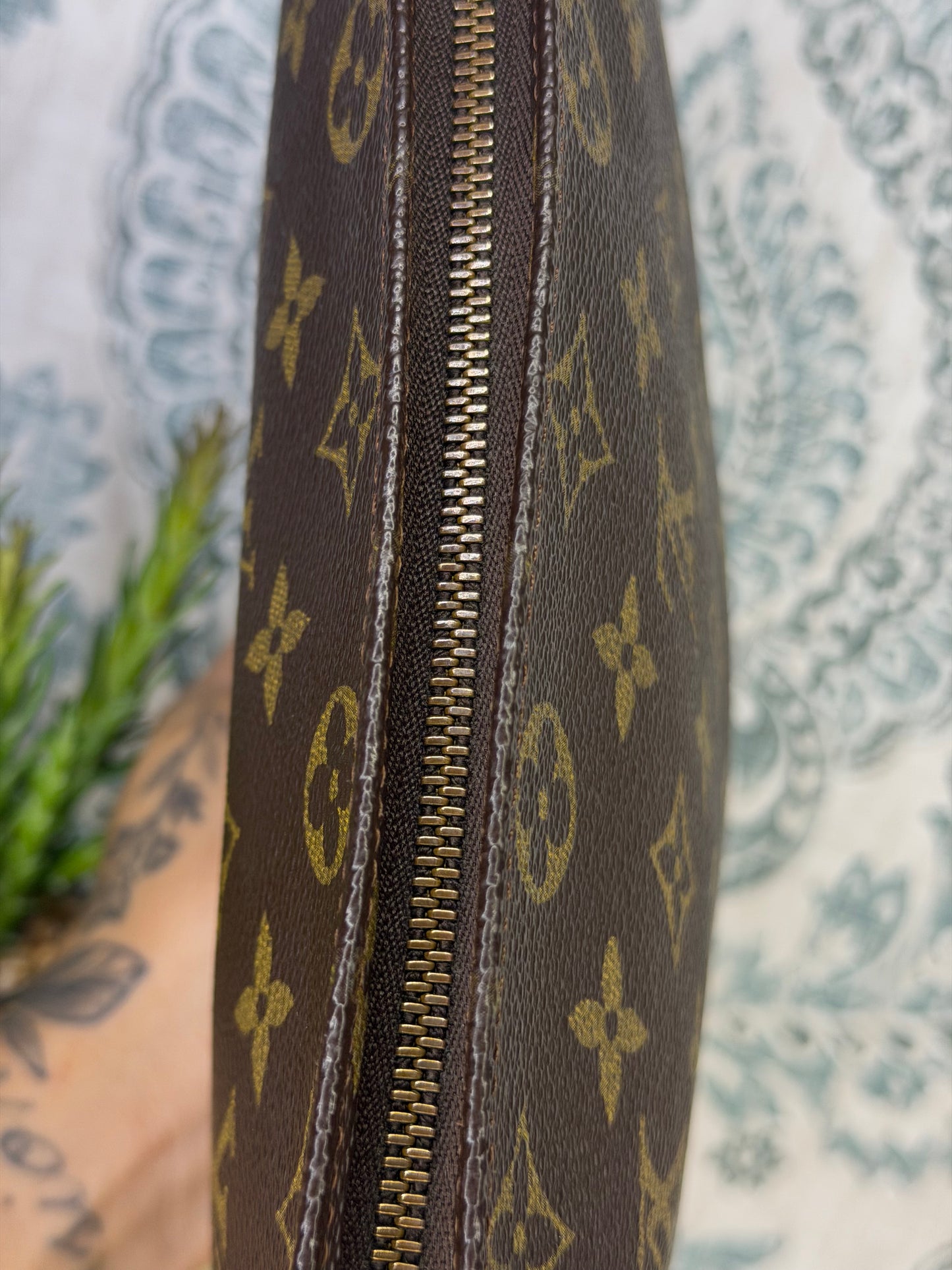 Louis Vuitton Monogram Toiletry 26