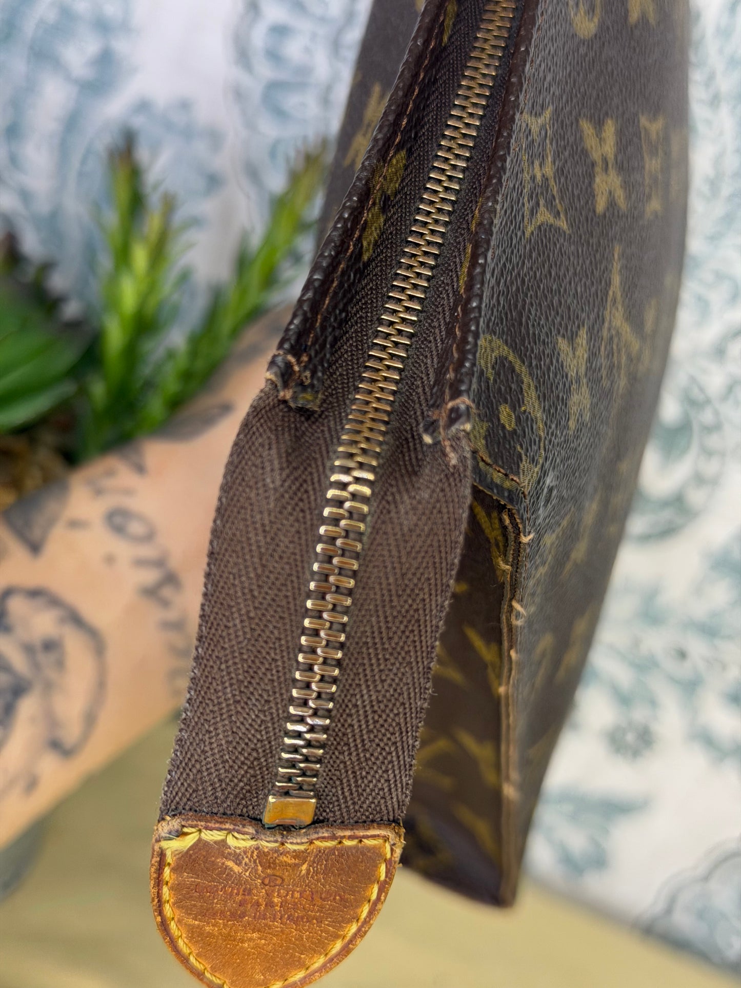 Louis Vuitton Monogram Toiletry 26