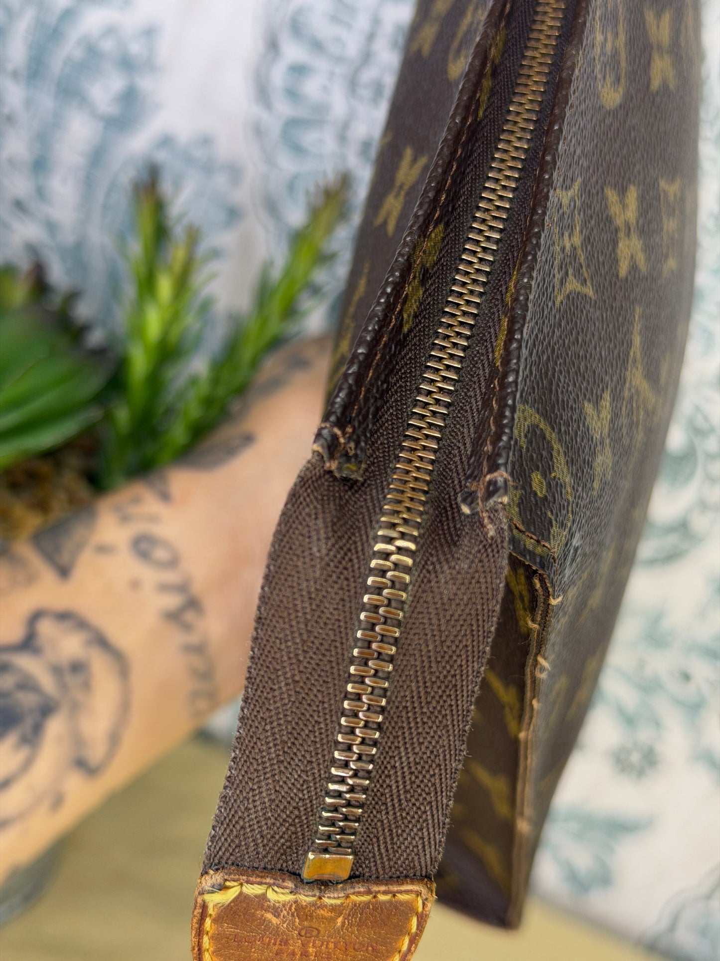 Louis Vuitton Monogram Toiletry 26