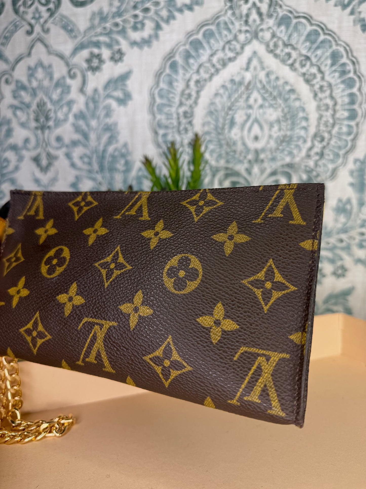 Louis Vuitton Monogram Bucket GM Pochette