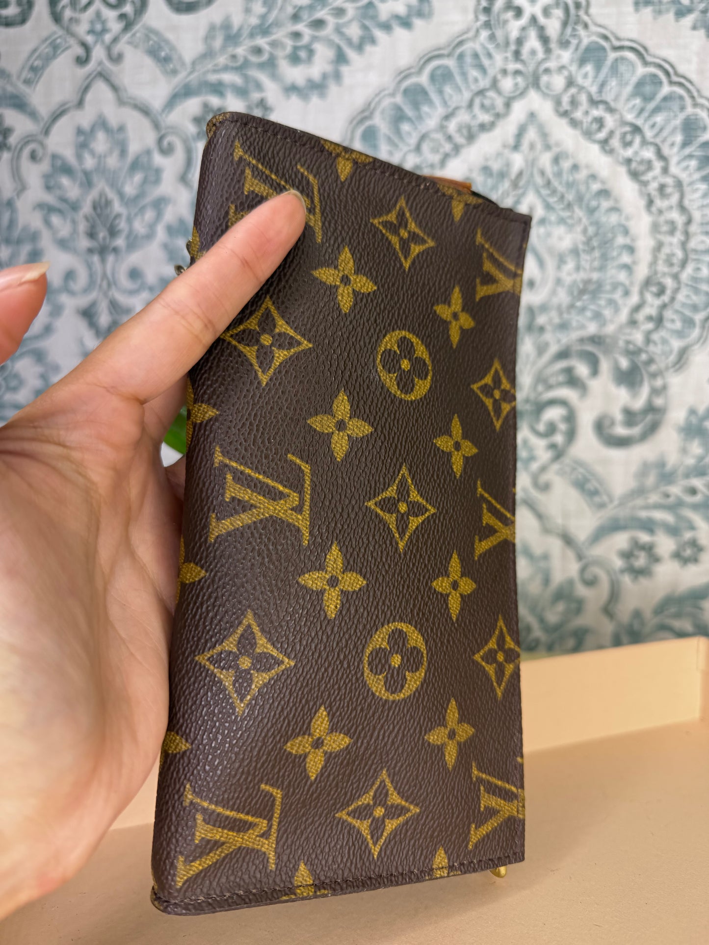 Louis Vuitton Monogram Bucket GM Pochette