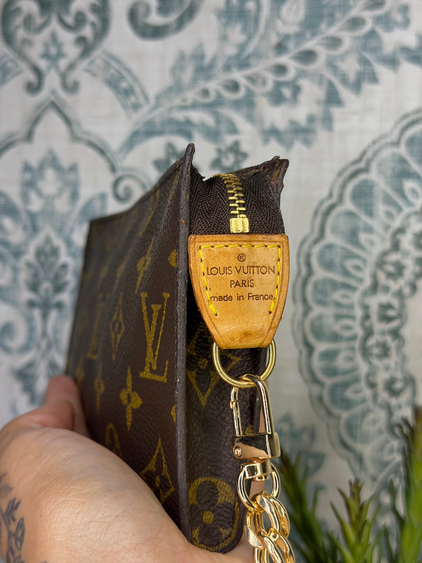 Louis Vuitton Monogram Bucket GM Pochette