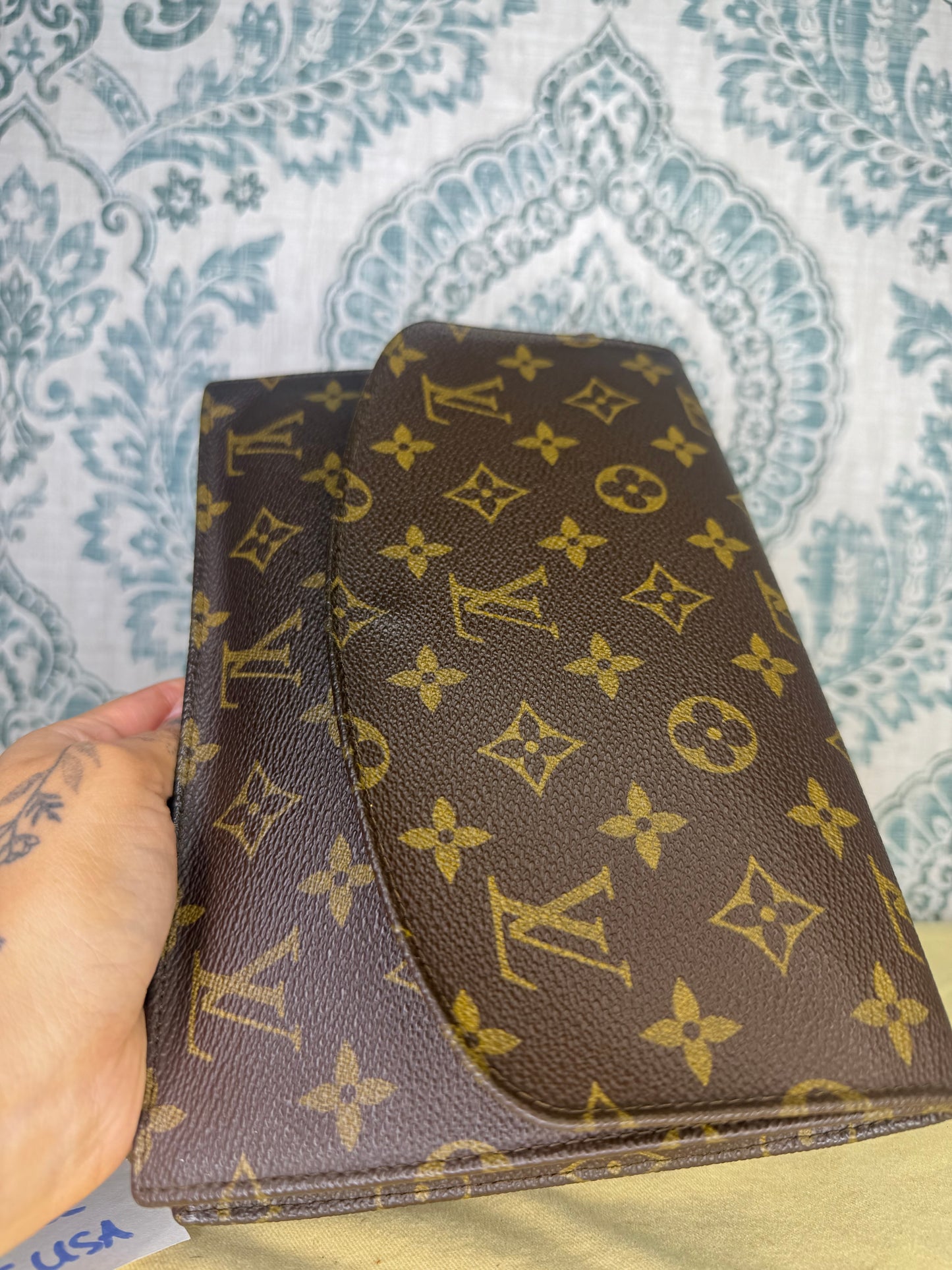 Louis Vuitton Pochette Rabat Clutch 23