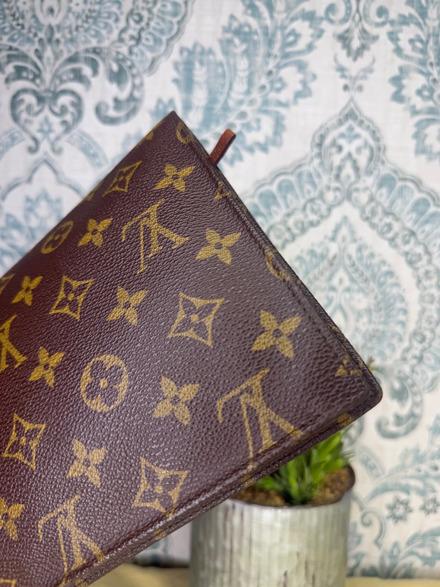 Louis Vuitton Pochette Rabat Clutch 23