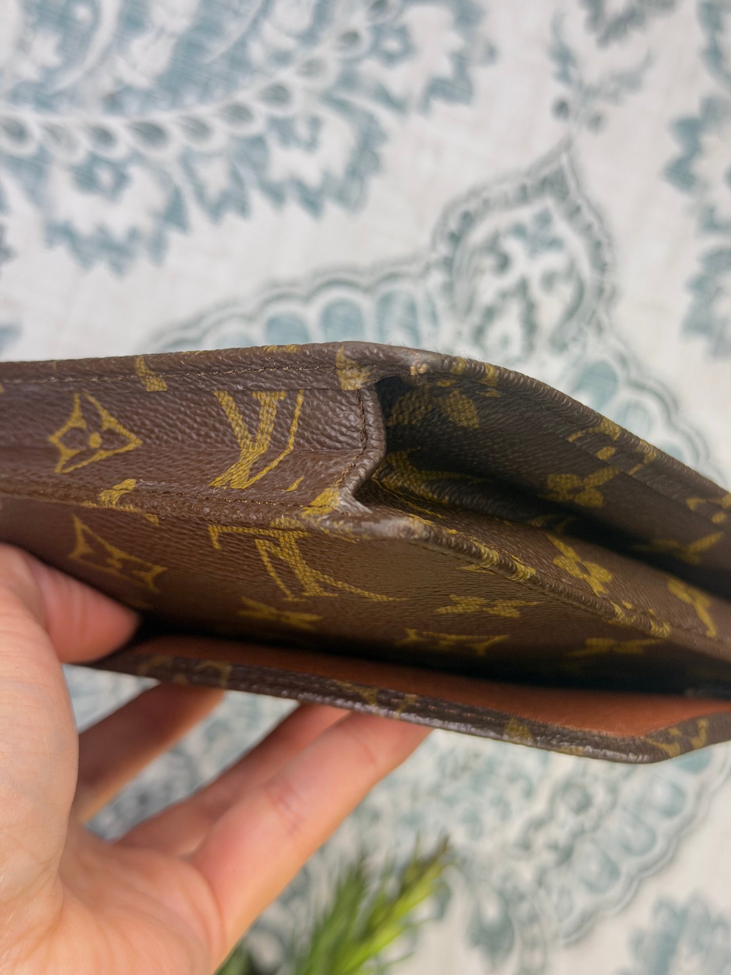 Louis Vuitton Pochette Rabat Clutch 23