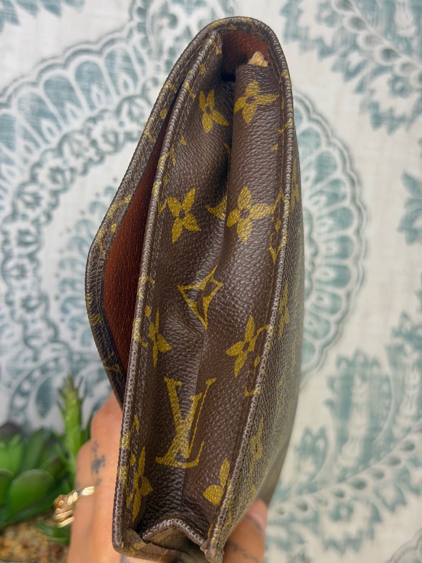 Louis Vuitton Pochette Rabat Clutch 23
