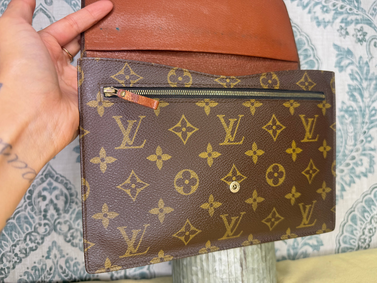 Louis Vuitton Pochette Rabat Clutch 23