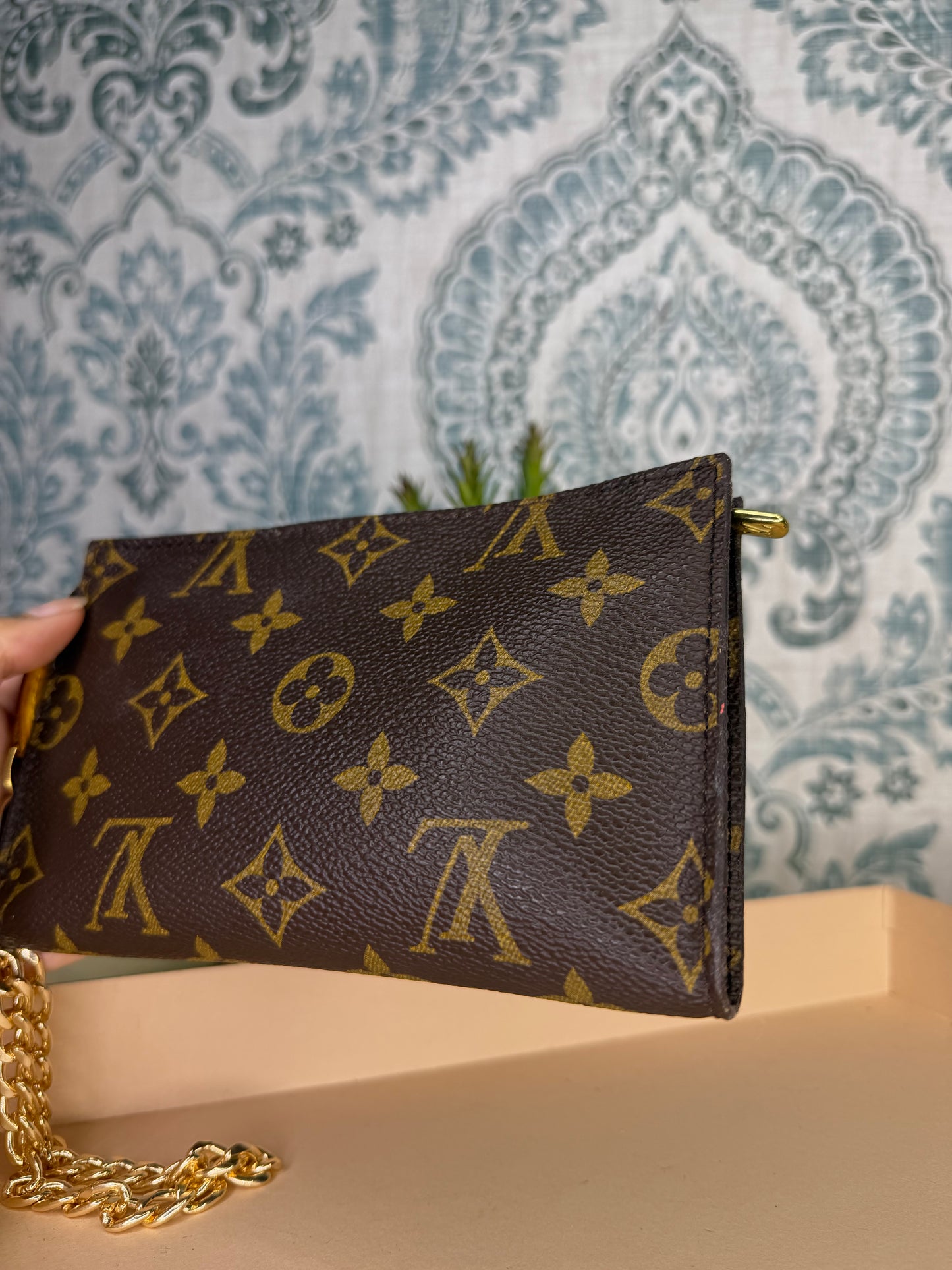 Louis Vuitton Monogram Bucket PM Pochette