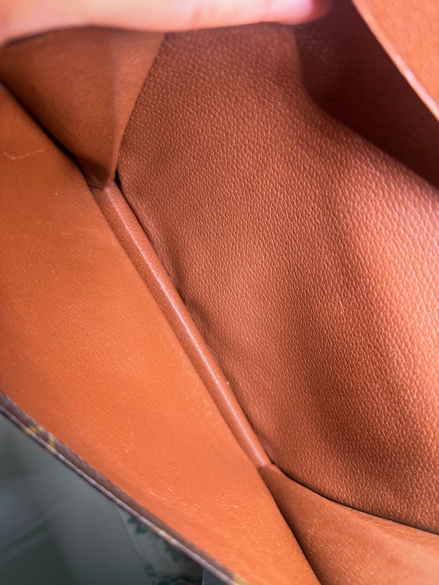 Louis Vuitton Pochette Rabat Clutch 23